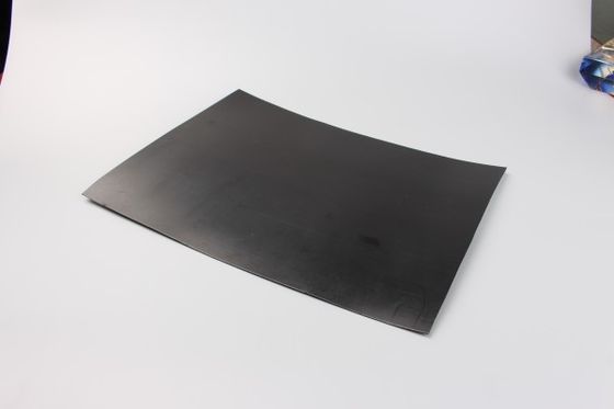 ความยาว 30m-100m HDPE Geomembrane เรียบเรียบ ปรับปรุงได้สําหรับที่เก็บขยะ / เขื่อน