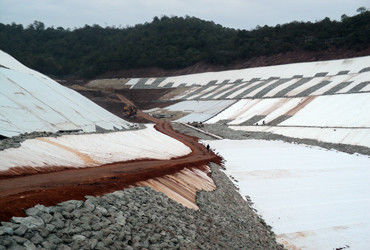 จีโอเน็ตประกอบสามมิติ 200 กรัม/เมตร2