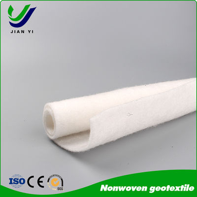 สายใยโพลีเอสเตอร์ 100% สายใยโพลีเอสเตอร์ ไม่เนื้อเยื่อฉีด สายใยยาว Geotextile แผ่นความแข็งแรงสําหรับโครงการภารกิจหนัก สีขาวและสีเขียว