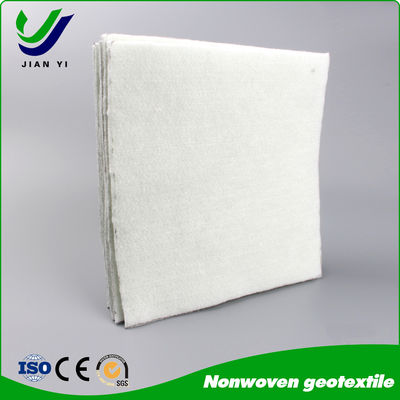 250 กรัม โพลีเอสเตอร์ เส้นใยยาว ธรณีสังเคราะห์ ทน UV 70% และทนอุณหภูมิสูง 230°C สำหรับการควบคุมแม่น้ำ